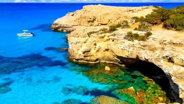 Турпоток на Кипр за девять месяцев вырос почти вдвое в сравнении с прошлым годом. смотреть онлайн