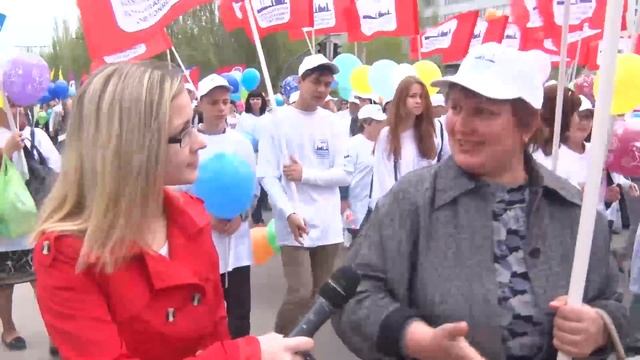 В Волгограде на Первомай коммунисты и профсоюзы заявили одинаковые требования смотреть онлайн