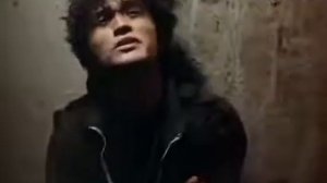 Игла - "одни сидят на трубах, а другим нужны деньги"