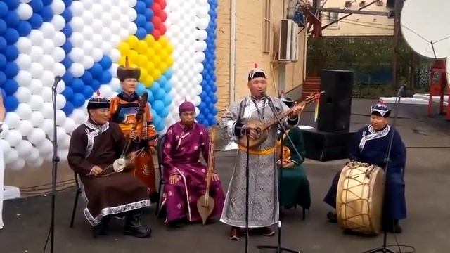 Горловое пение в Тыве