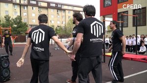 В гимназии №11 23 апреля школьников ждало захватывающее шоу от Федерации воркаута Дагестана