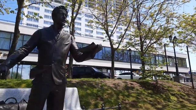 Уютный сквер имени А.П. Чехова. Владивосток, Набережная, 10 смотреть онлайн