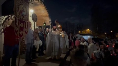 Христос Воскресе !