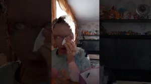 Показываю вам свой повседневный (нет) макияж