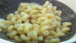 Паста Cellentani с курицей и сыром