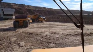 РАБОТА АВТОМОБИЛЯ БелАЗ 45 тонн В КАРЬЕРЕ/ КАРЬЕРНЫЙ САМОСВАЛ РАБОТА