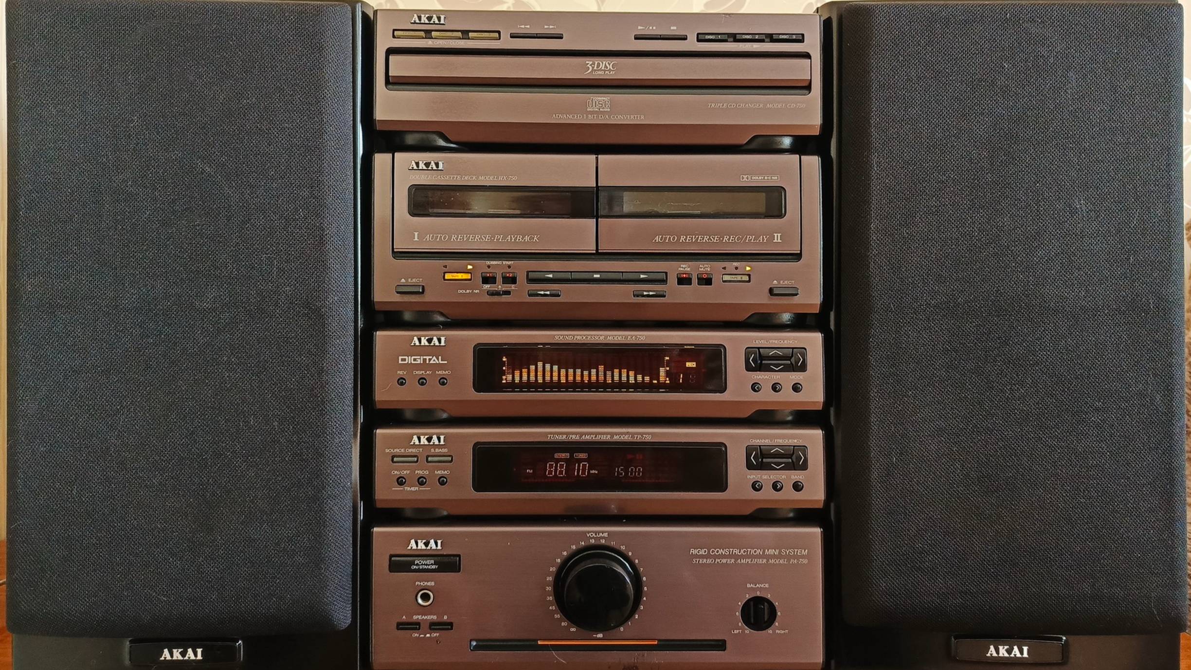 AKAI MX-750 смотреть онлайн