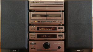 AKAI MX-750