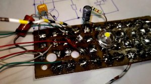 Мигалка с питанием 1,5 вольт.