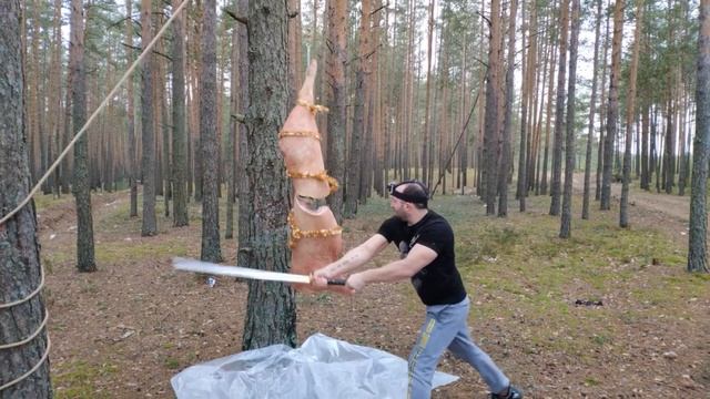 Красногорский карьер. Тверь. Отдых на свежем воздухе. Катана vs пол тушки свиньи.