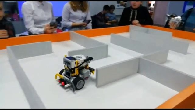 Весенний турнир по робототехнике Кингисепп 2019-04 смотреть онлайн