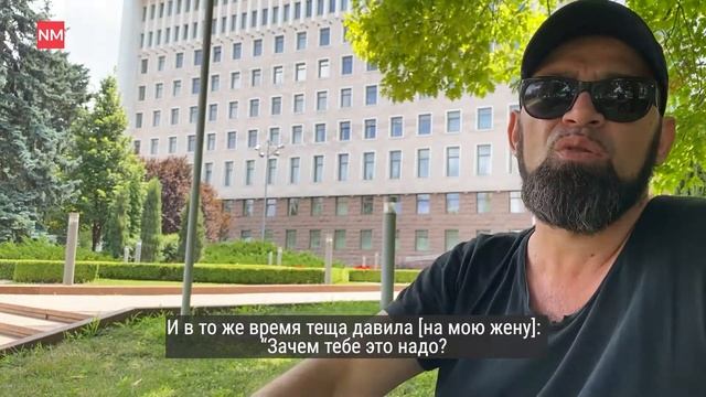 «Раб» микрокредитов. Кто и почему три недели живет в палатке у парламента в Кишиневе
