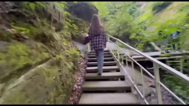 ВЛОГ с поездки в Горячий Ключ с классом/ природа/веселое времяпрепровождение смотреть онлайн