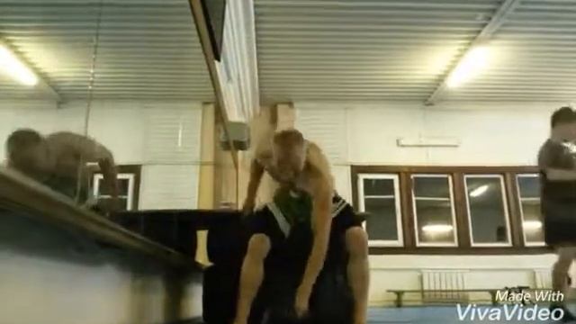 CrossFit Open 17.1 . Вес 22кг. Высота коробки 70см. Время ( 17:30 ). смотреть онлайн