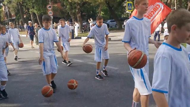 Карнавал Геленджик 04 июня 2022 года. (часть 4) смотреть онлайн