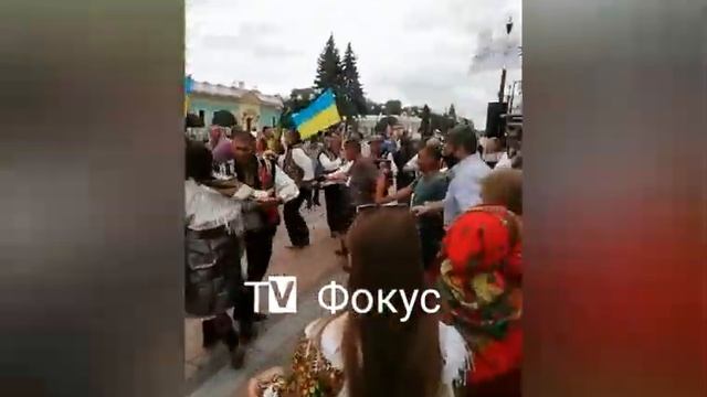 Как гуцулы под радой депутатов танцевать учили ...))) Веселье и радость под ВРУ. смотреть онлайн