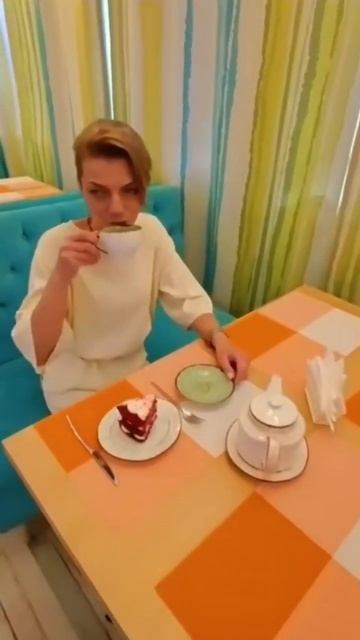 мы открылись. Дагомыс, Армавирская 56,второй этаж. Кафе Кранч. #reels #дагомыс #вкуснаяеда смотреть онлайн