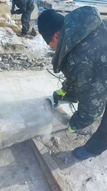 Перекрытие второго этажа закончено👍👍👍 смотреть онлайн