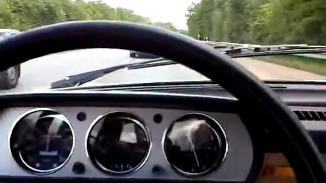 Driving my Peugeot 504 GL on the german Autobahn смотреть онлайн