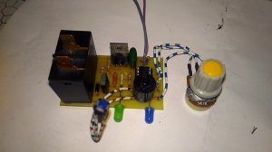 Таймер на 30 мин, с регулировкой времени и звуковым оповещением.