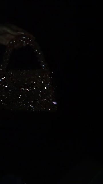 О КАК ОНА СВЕРКАЕТ #handmade #bagofbeads #beadsjewellery #эстетика #beads #bag #beadwork #сумка
