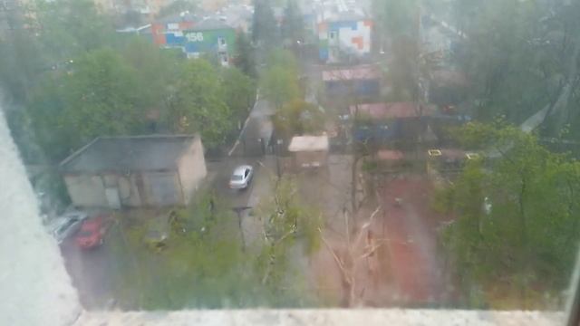 что тварится на улице... смотреть онлайн