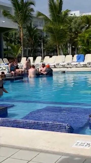 Бесстыжие отдыхающие в Доминикане #shorts смотреть онлайн