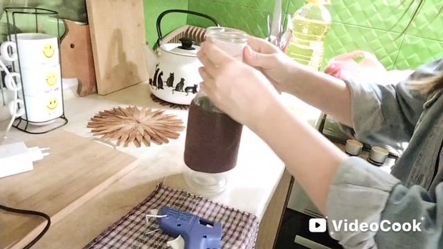Вазочка своими руками из незамысловатых материалов за 10минут)))