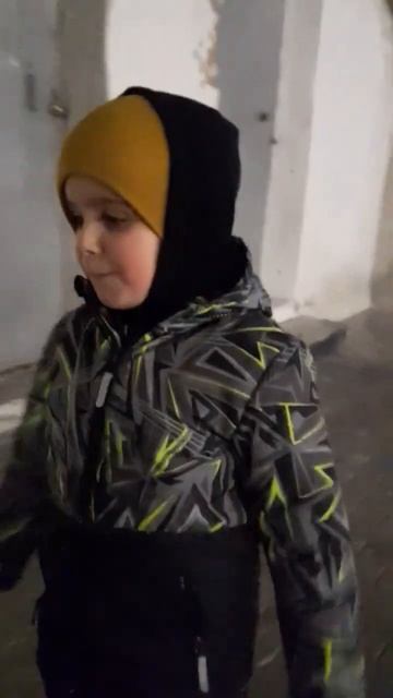 а я хочу опять, по крышам бегать голубей гонять ..... #юри