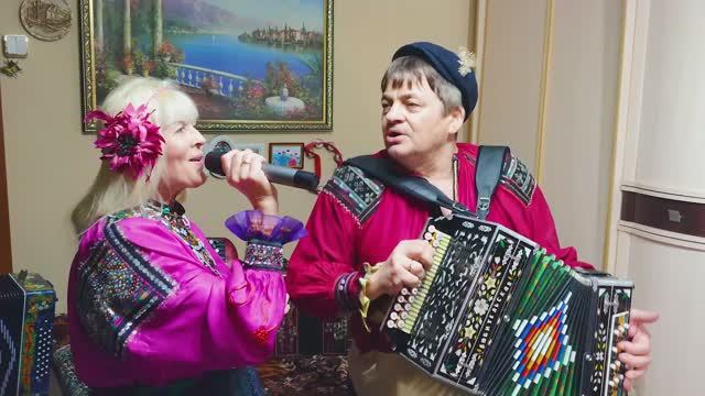 Зажигательная песня ГАЛИНА – поёт семейный ансамбль муж Белый день _ Лена Василёк - Галина смотреть онлайн