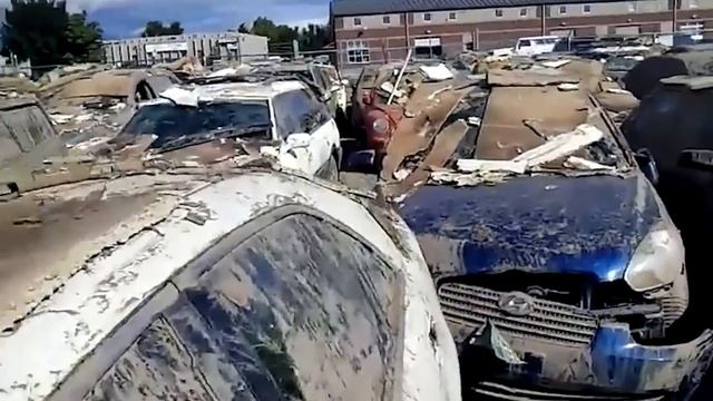 60 Случаев, Когда Город Сходит с Ума смотреть онлайн