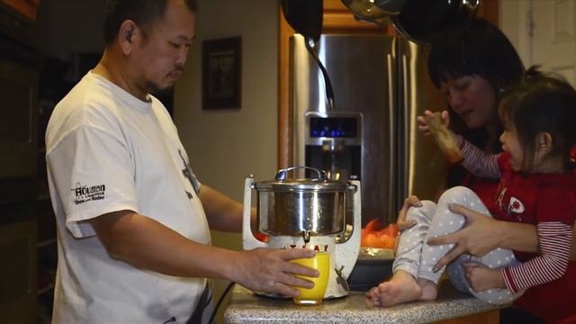 JUICER VINTAGE RETRO HEAVY DUTY JUICEMASTER ATLAS MADE IN USA смотреть онлайн