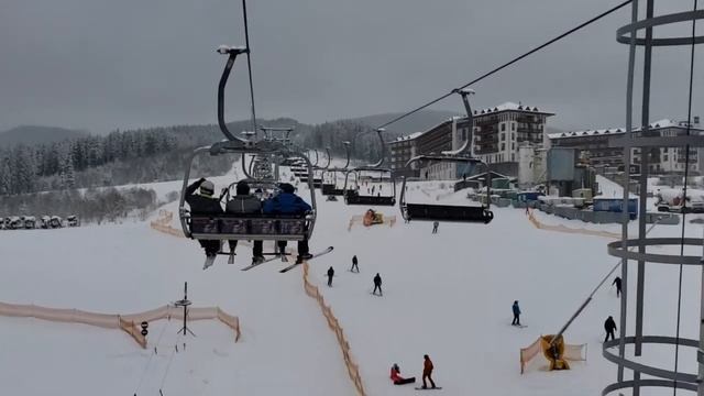 Буковель_Зима 2021 - Відпочинок з дітьми: Готель Villa Elena, лижна школа Ski School, смачна кухня смотреть онлайн