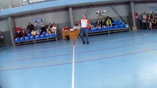 Парни поиграли в баскетбол и на нервах смотреть онлайн