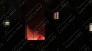 СВО. Мощные взрывы и столбы дыма в Одессе. атакованы объекты врага