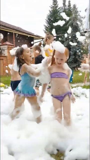 Пенная вечеринка #Shorts смотреть онлайн