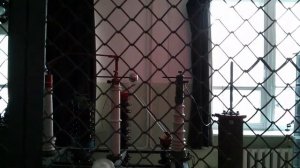 Пробой воздушного промежутка - 100 кВ