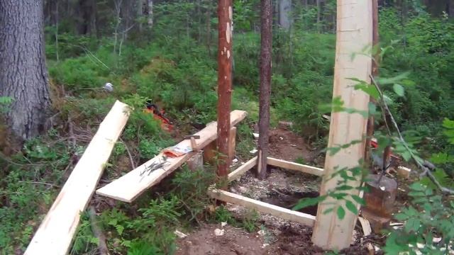 Тело требует удобства ! Строительство туалета у избушки в таёжной глуши . В гости птичка зашла . смотреть онлайн