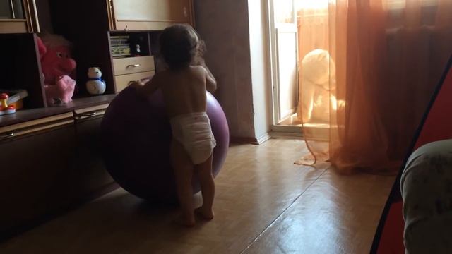 КАК ПРЯЧУТСЯ ДЕТИ смотреть онлайн