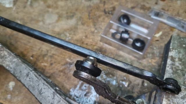 Замена втулки, шарнира, тяги трапеции дворников (стеклоочистителя) авто
