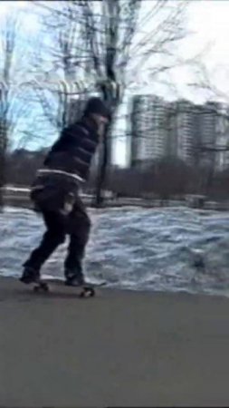 in winter 2001 in Russia/  скейтбординг зимний