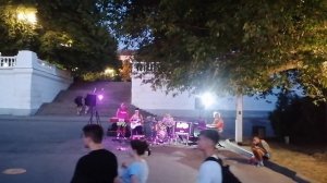 Eagles - Hotel California. Уличные музыканты