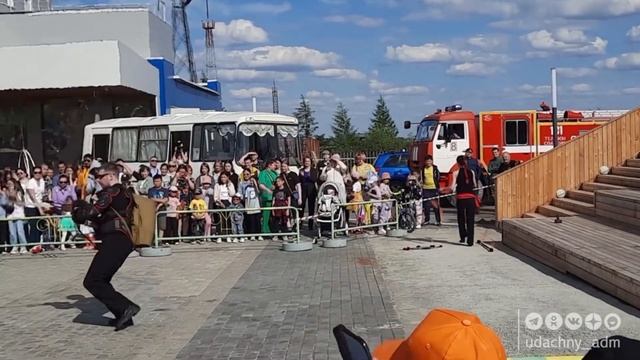 Кадры общегородского выпускного - 2023