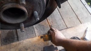 Замена задних колодок своими руками