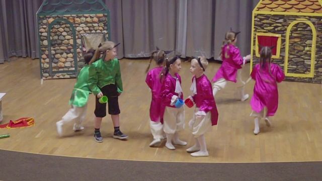 "Самый маленький гном". Дети 5-7 лет. смотреть онлайн