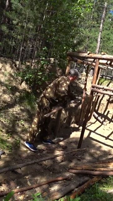 Землянка своими руками #shorts смотреть онлайн