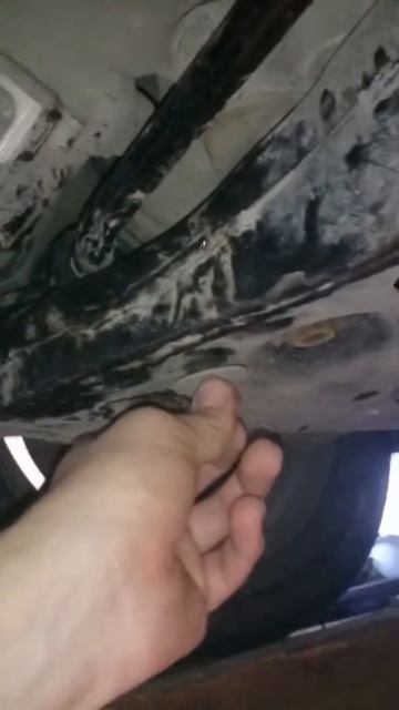 Сорвал гайку крепления брони в подрамнике Honda Civic 9