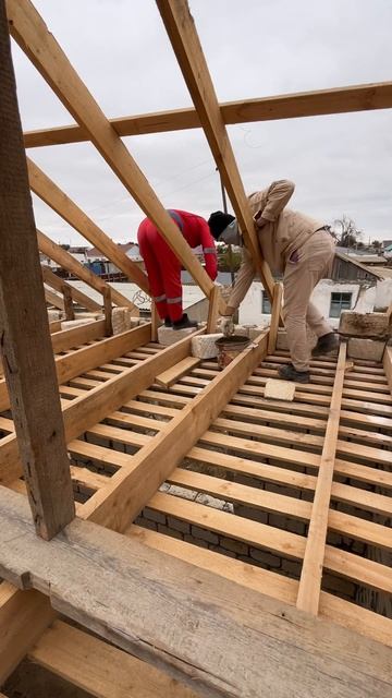 Төбе жабу  тас қалау  обрищетка құрылыс стройка кры?