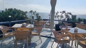 Безрамное остекление кафе Мидийная