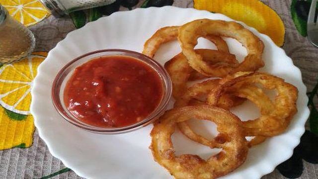 Луковые кольца в сырном кляре